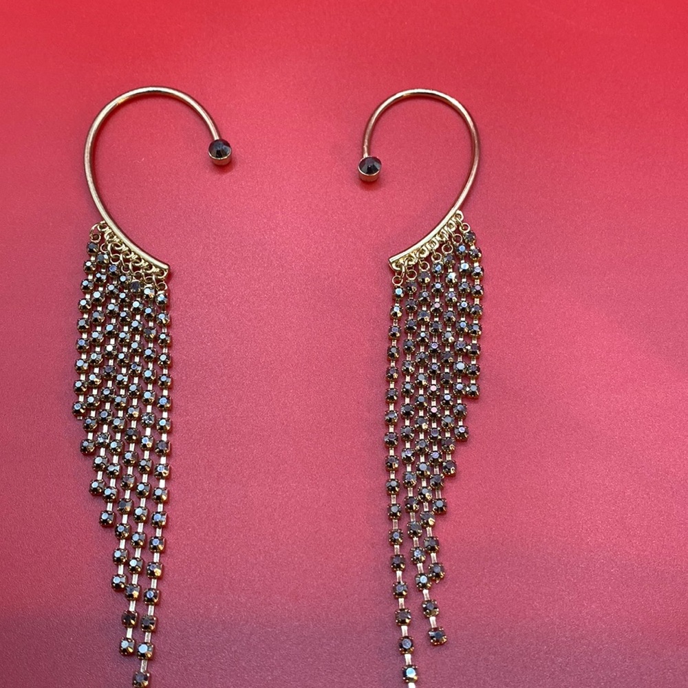 Flashing tassel earrings